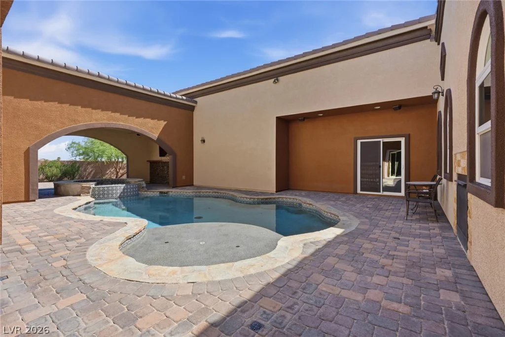 9065 CAMERON, Las Vegas, NV 89139