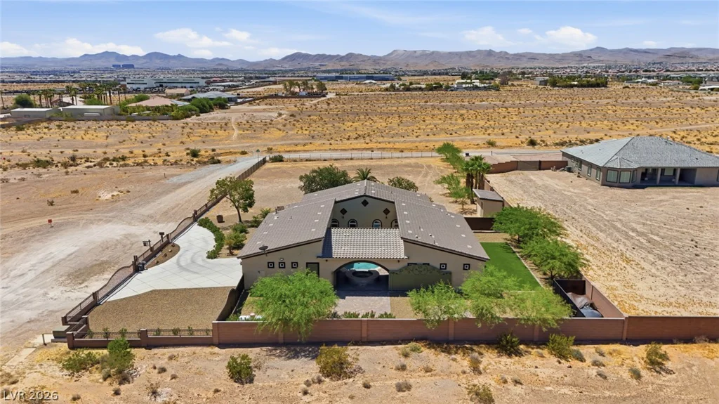 9065 CAMERON, Las Vegas, NV 89139