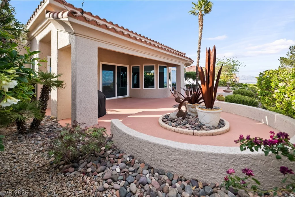 2742 Darby Falls, Las Vegas, NV 89134