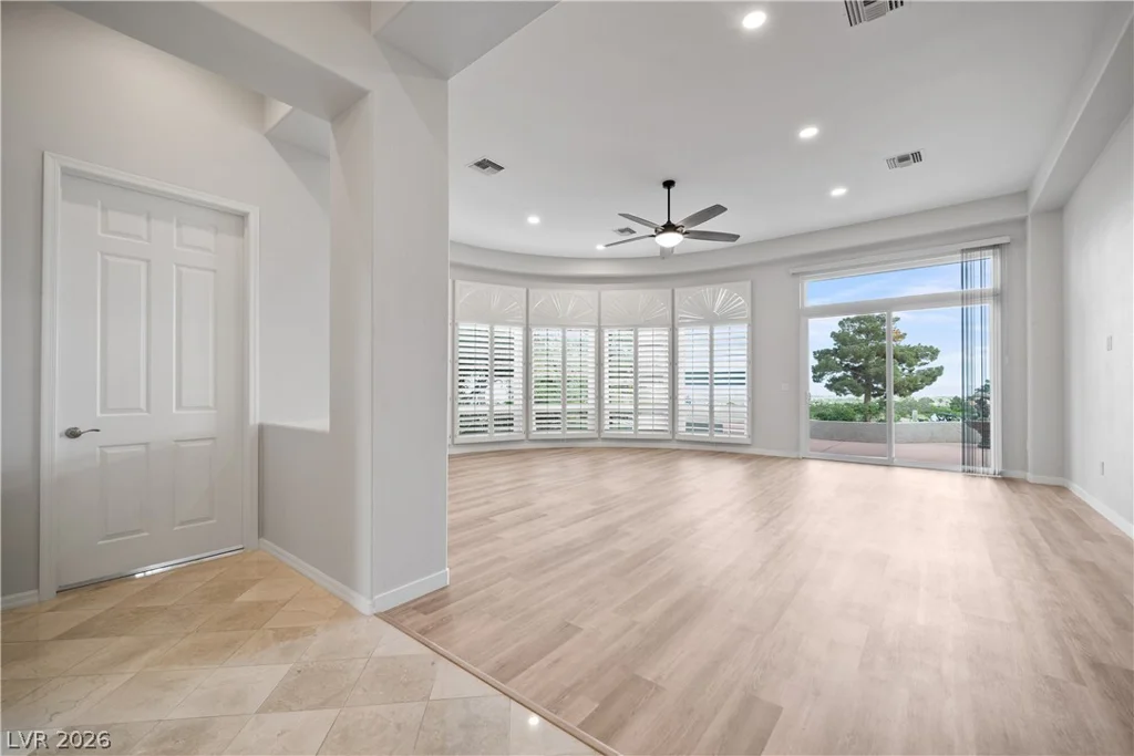 2742 Darby Falls, Las Vegas, NV 89134