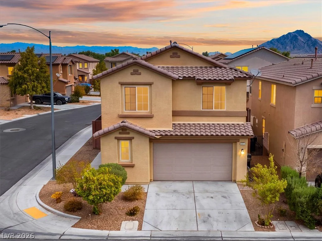 6472 Hamel, Las Vegas, NV 89122
