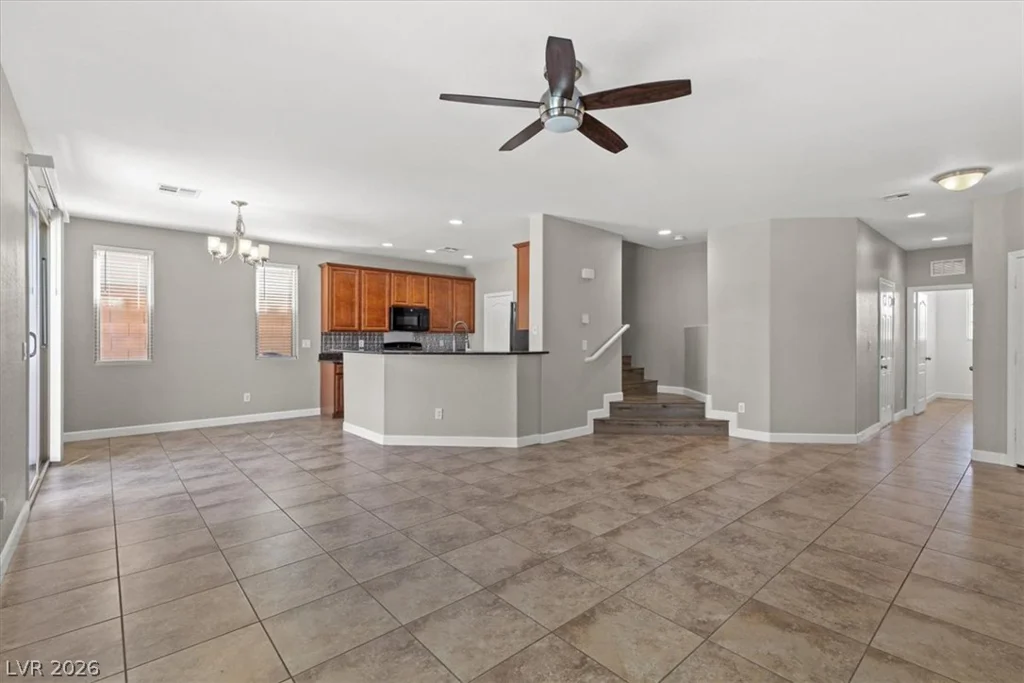 6472 Hamel, Las Vegas, NV 89122
