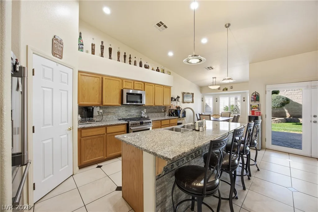 6109 Ocho Rios, Las Vegas, NV 89130