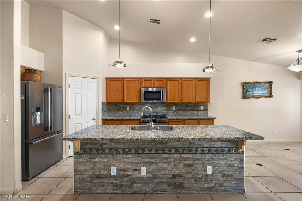 6109 Ocho Rios, Las Vegas, NV 89130