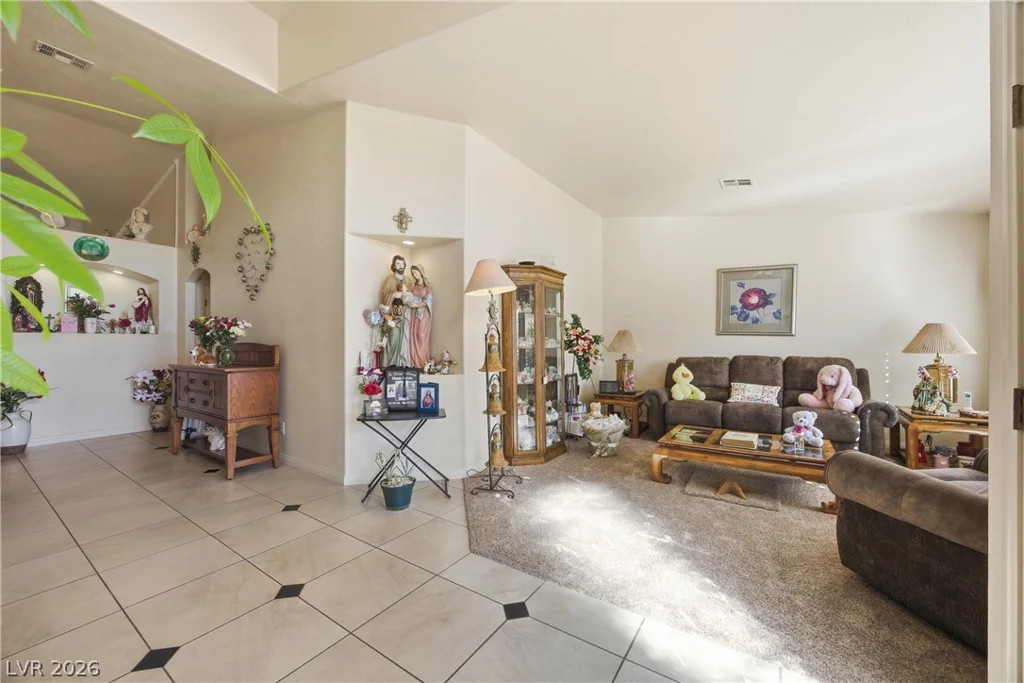 6109 Ocho Rios, Las Vegas, NV 89130