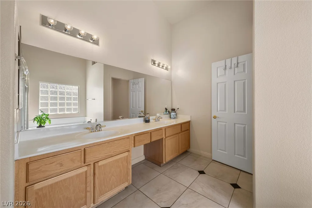 6109 Ocho Rios, Las Vegas, NV 89130
