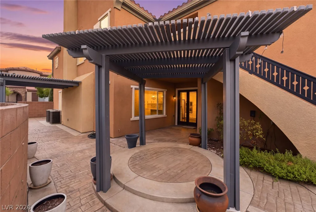 2450 Granada Bluff, Las Vegas, NV 89135