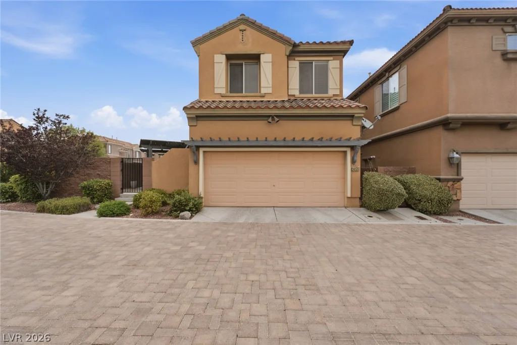 2450 Granada Bluff, Las Vegas, NV 89135