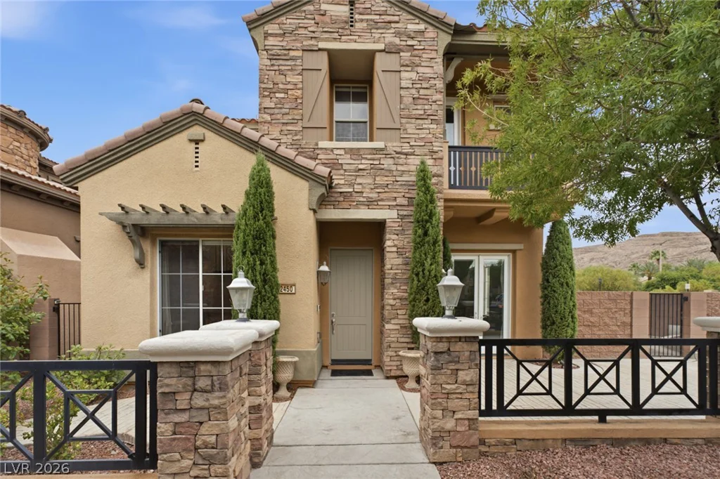 2450 Granada Bluff, Las Vegas, NV 89135