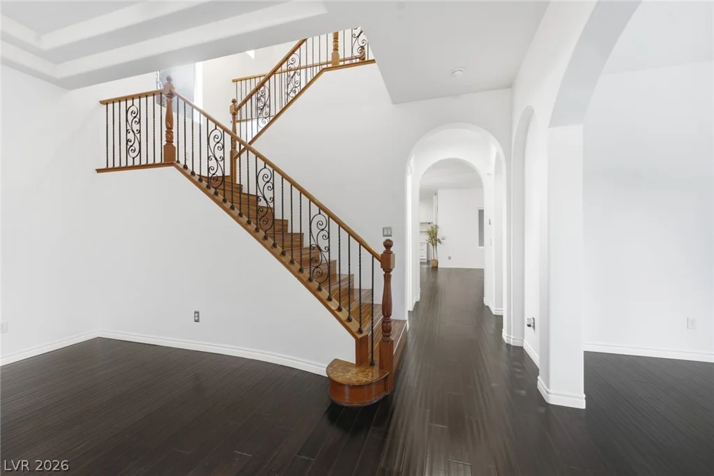 2450 Granada Bluff, Las Vegas, NV 89135