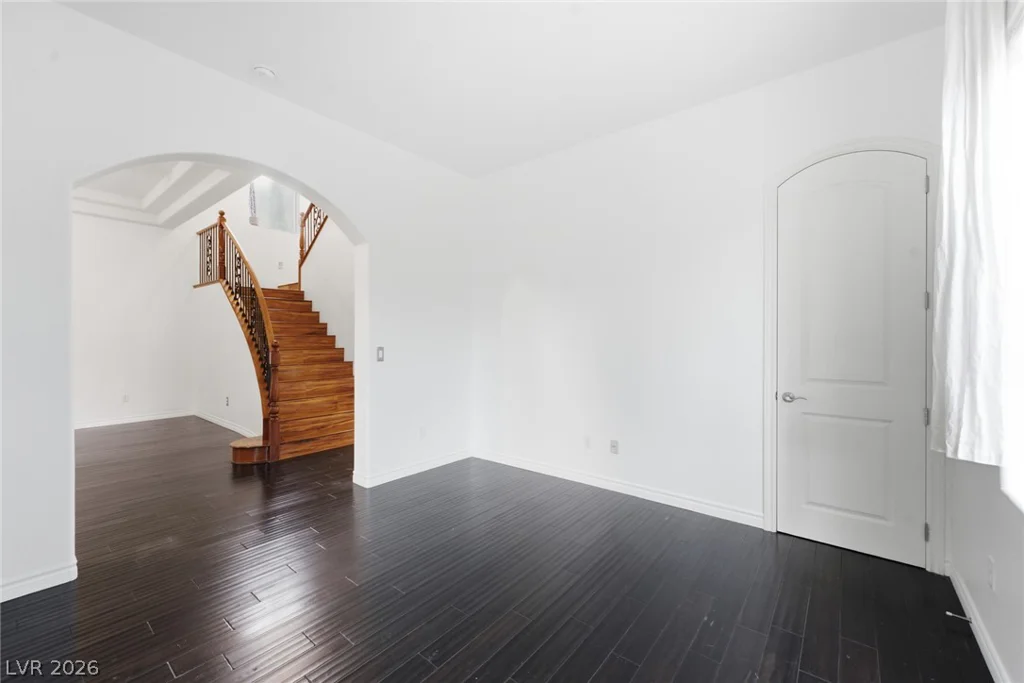 2450 Granada Bluff, Las Vegas, NV 89135