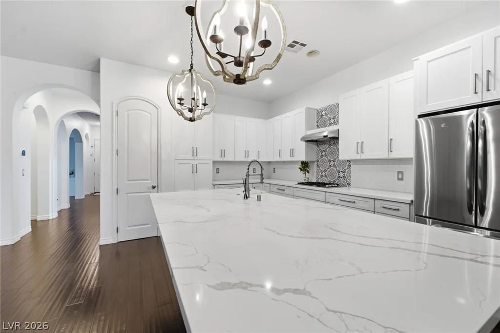 2450 Granada Bluff, Las Vegas, NV 89135