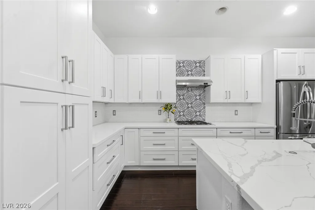 2450 Granada Bluff, Las Vegas, NV 89135