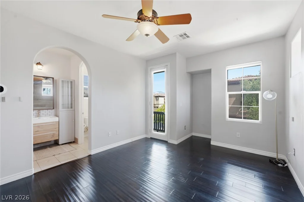 2450 Granada Bluff, Las Vegas, NV 89135