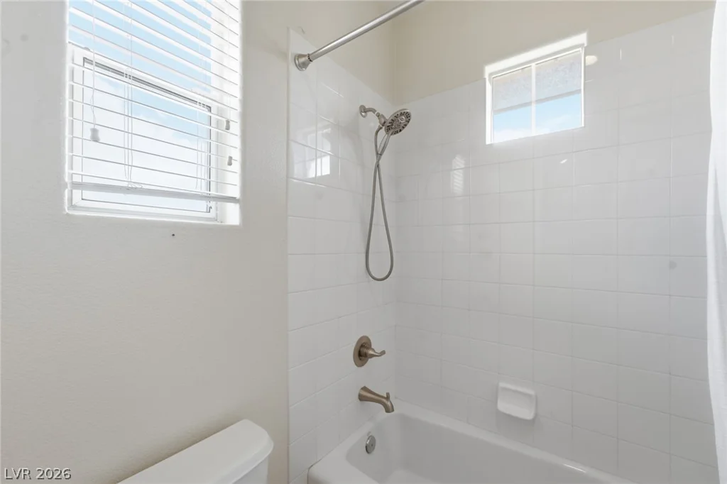 2450 Granada Bluff, Las Vegas, NV 89135