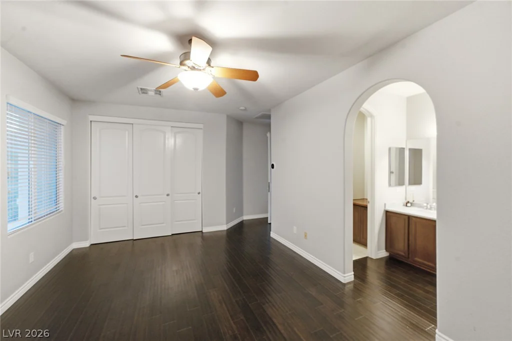 2450 Granada Bluff, Las Vegas, NV 89135