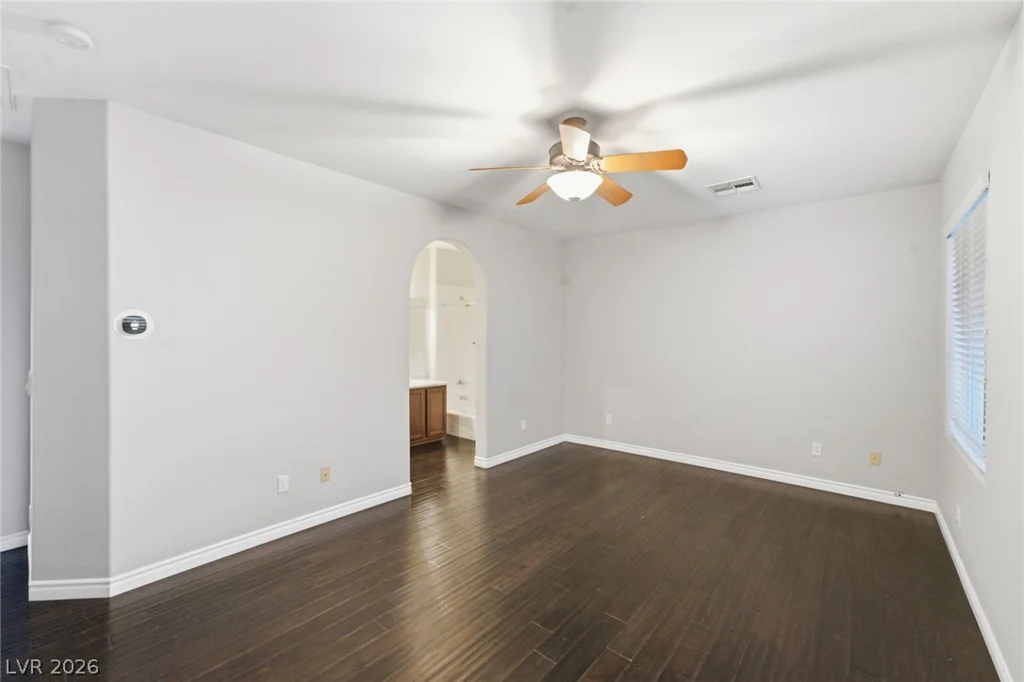 2450 Granada Bluff, Las Vegas, NV 89135