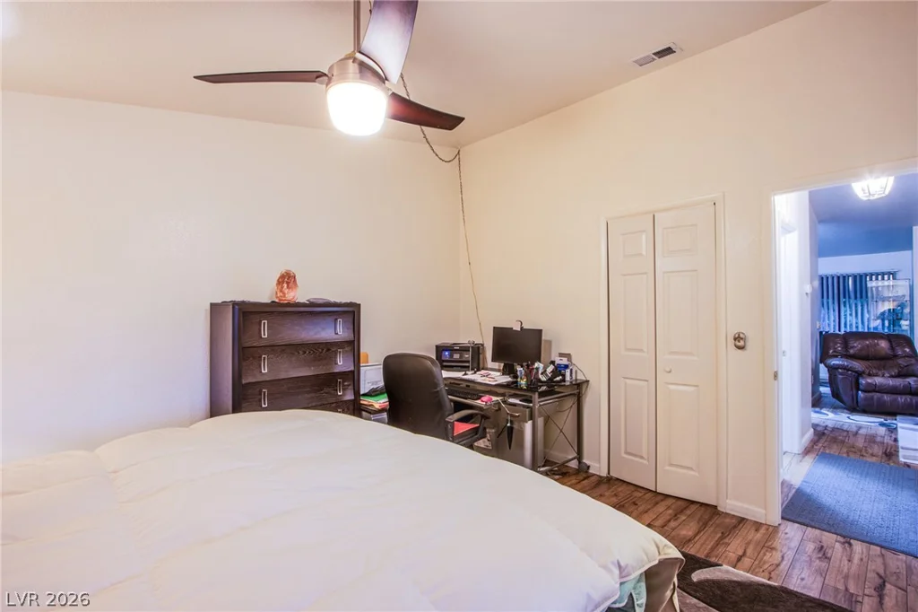 2225 Pine Breeze, Las Vegas, NV 89119