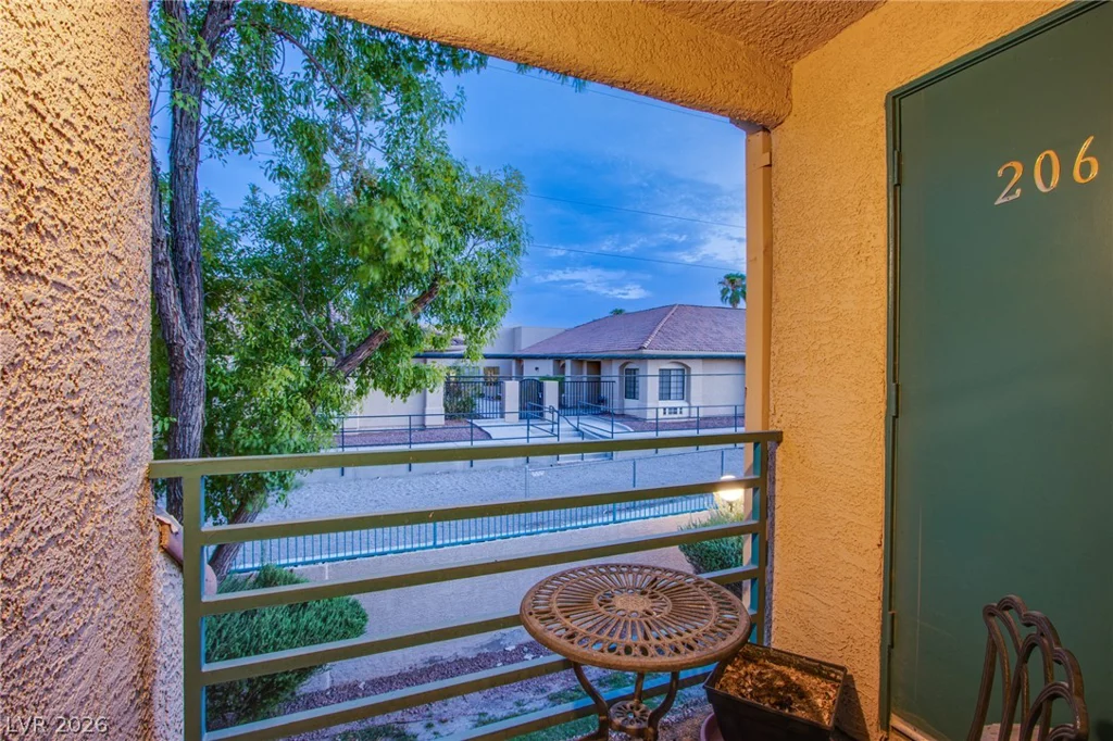 2225 Pine Breeze, Las Vegas, NV 89119