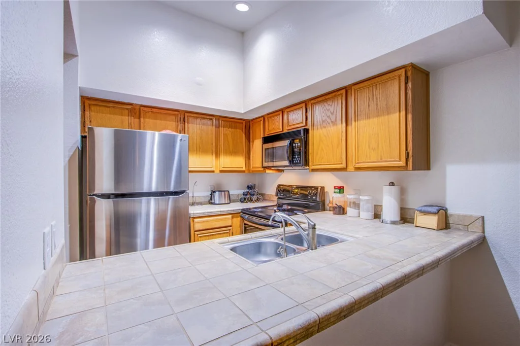 2225 Pine Breeze, Las Vegas, NV 89119