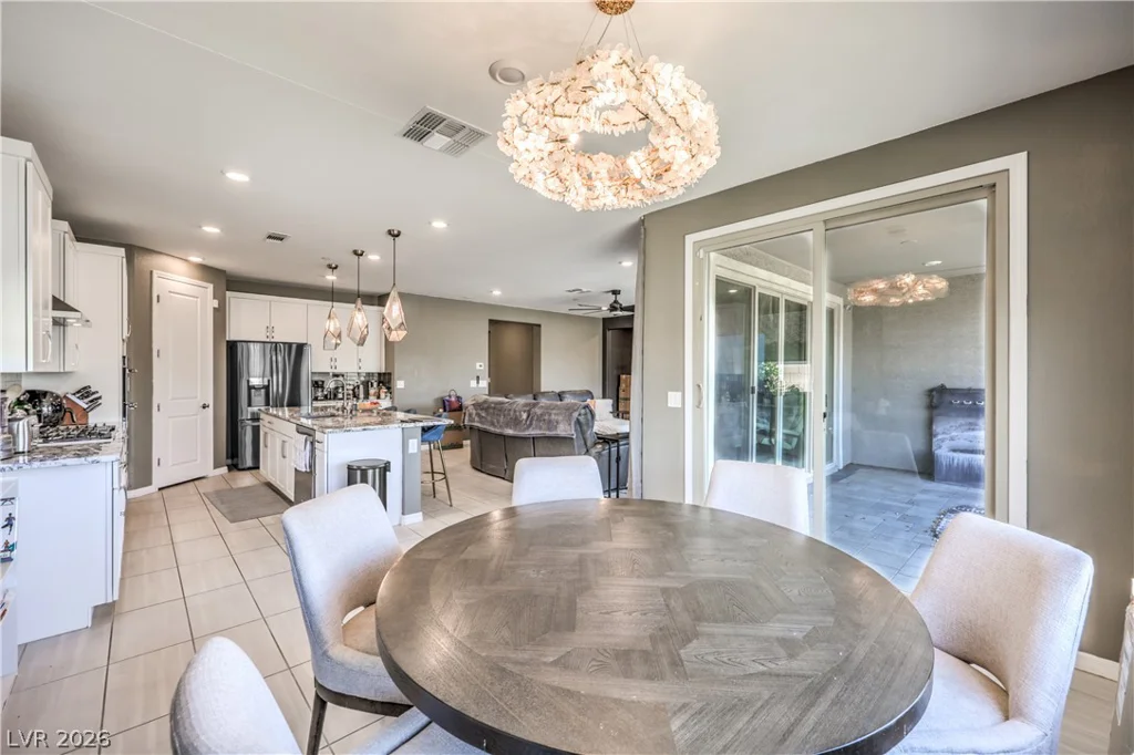 9952 Pine Trail, Las Vegas, NV 89166