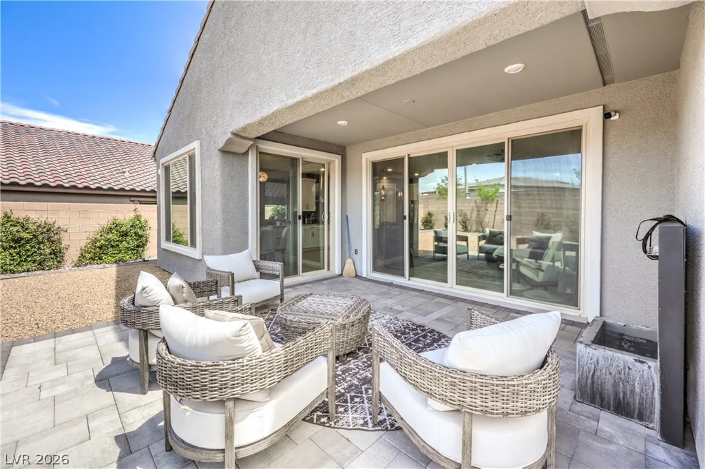 9952 Pine Trail, Las Vegas, NV 89166