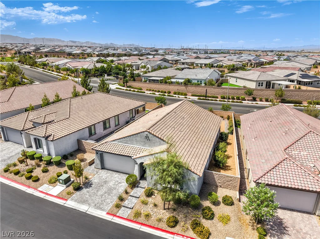 9952 Pine Trail, Las Vegas, NV 89166