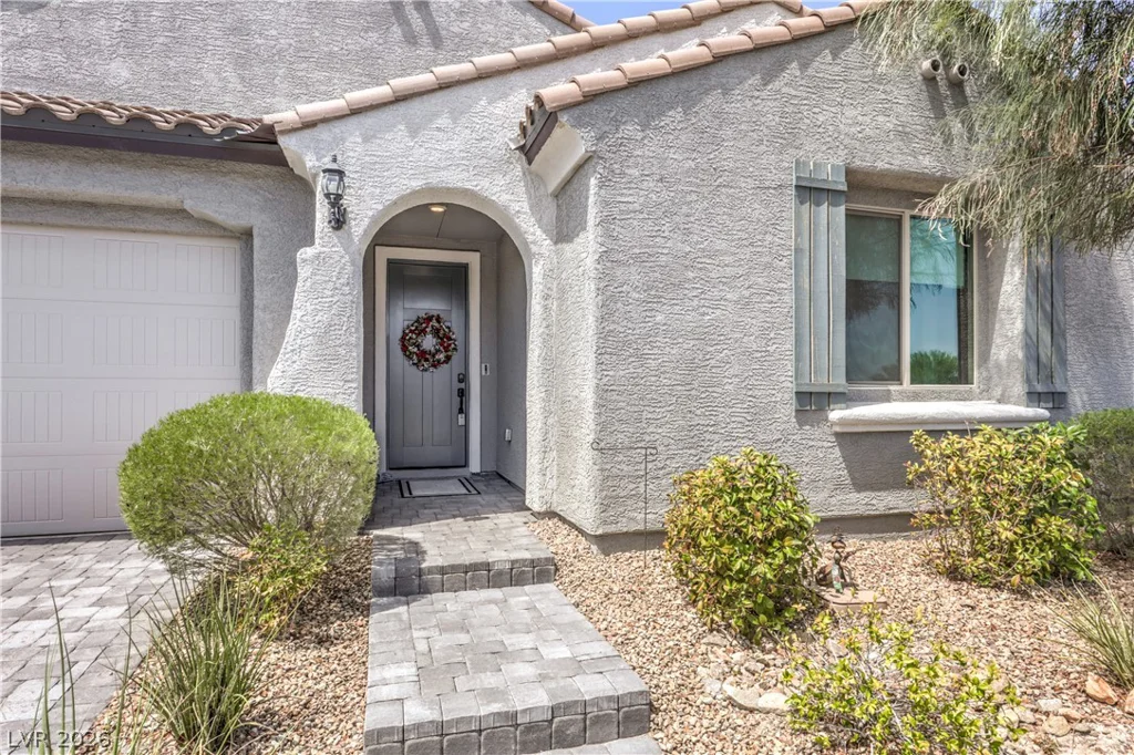 9952 Pine Trail, Las Vegas, NV 89166