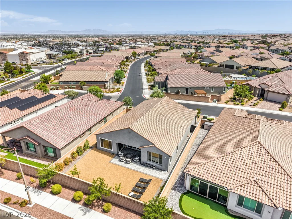 9952 Pine Trail, Las Vegas, NV 89166