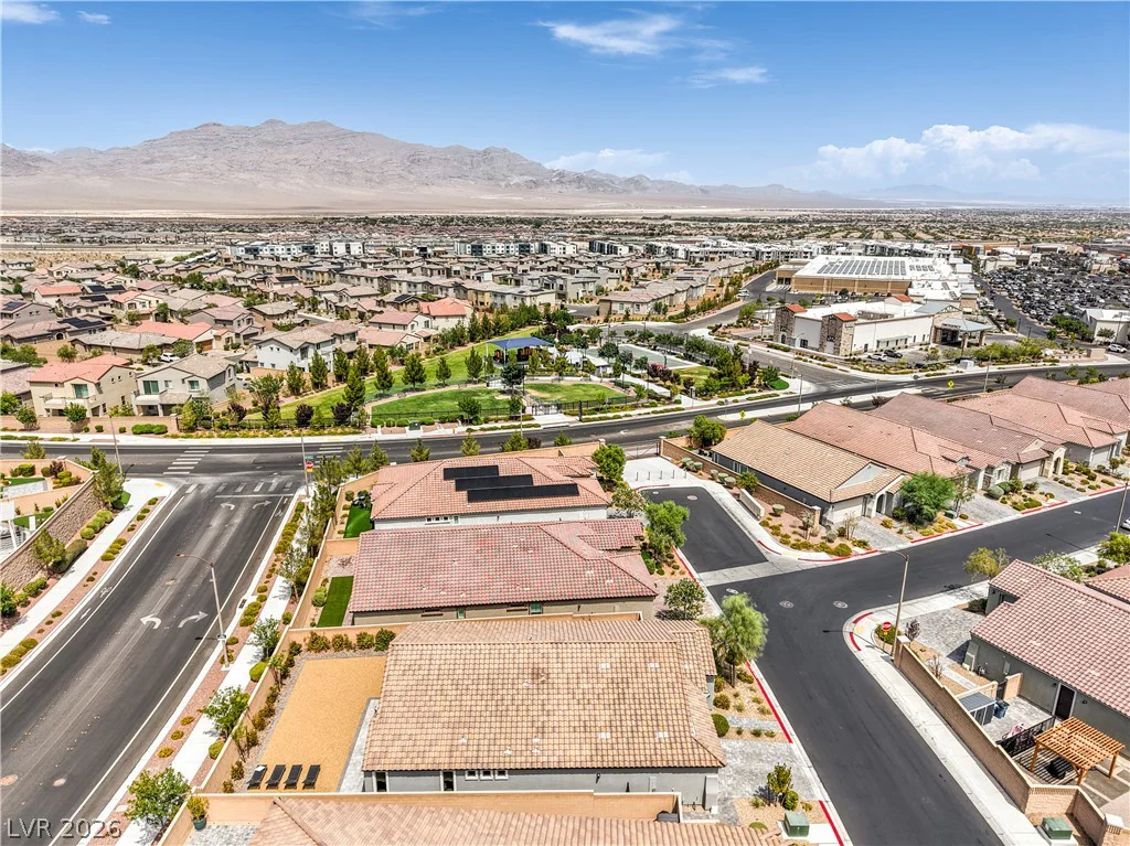9952 Pine Trail, Las Vegas, NV 89166