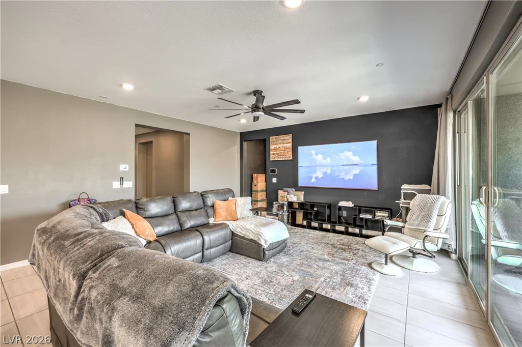9952 Pine Trail, Las Vegas, NV 89166