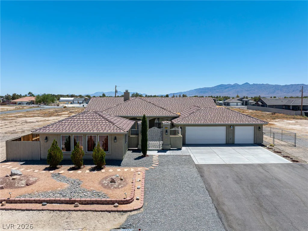 381 Kiowa, Pahrump, NV 89048