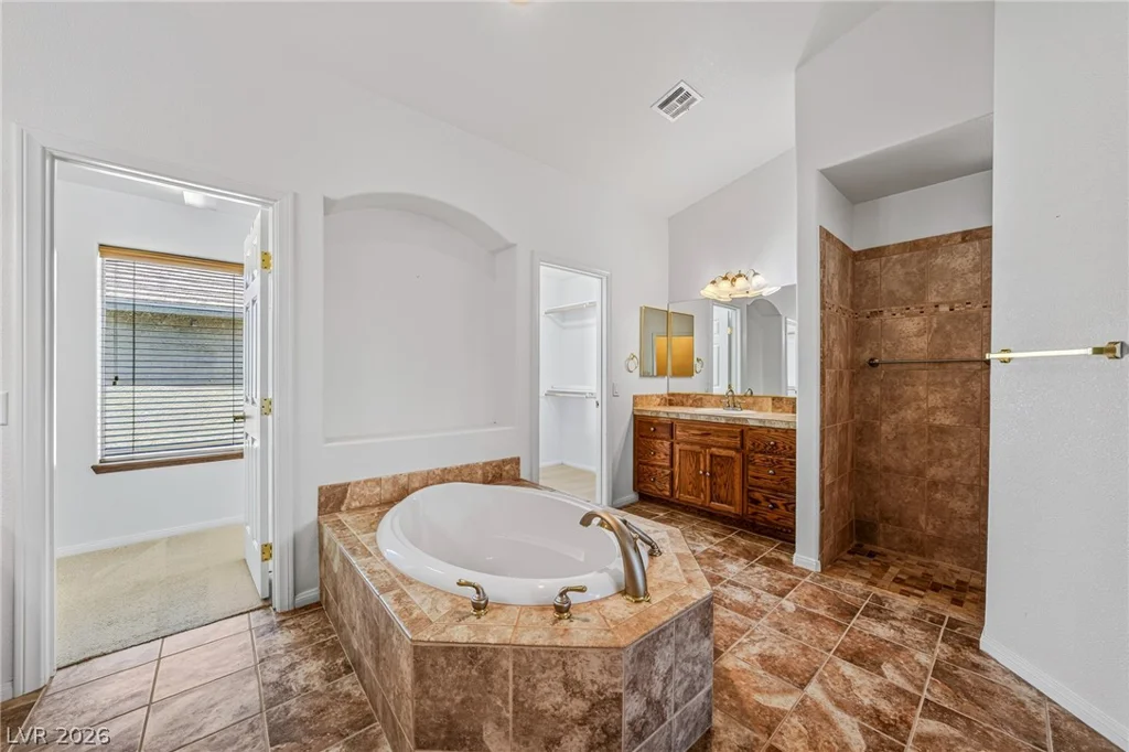 381 Kiowa, Pahrump, NV 89048