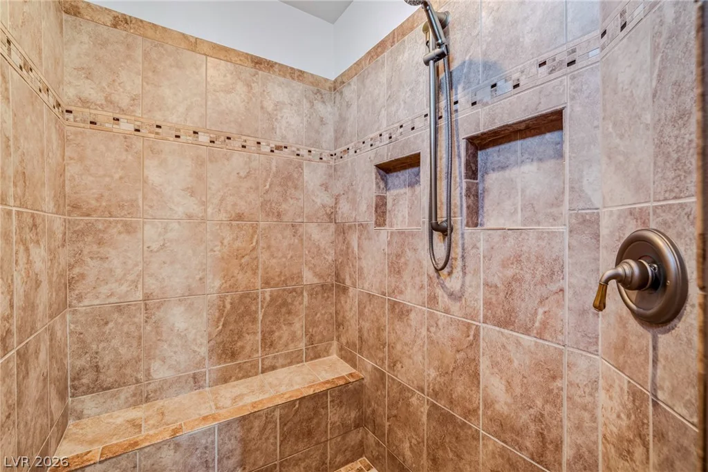 381 Kiowa, Pahrump, NV 89048