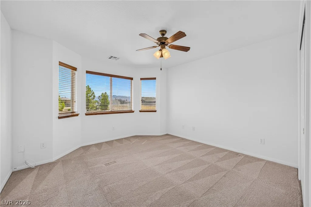 381 Kiowa, Pahrump, NV 89048