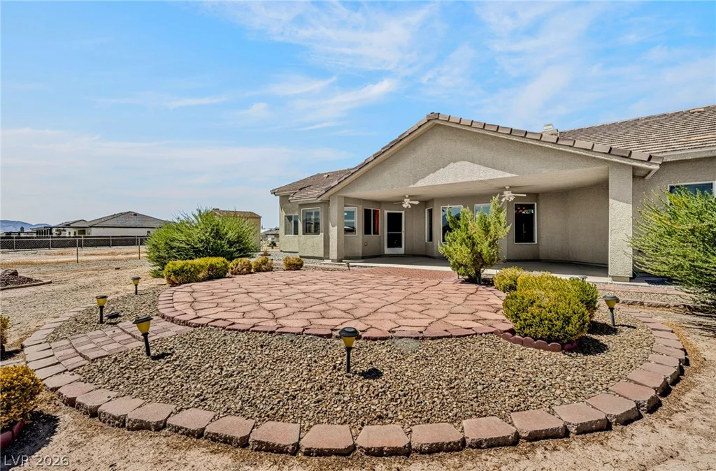 381 Kiowa, Pahrump, NV 89048