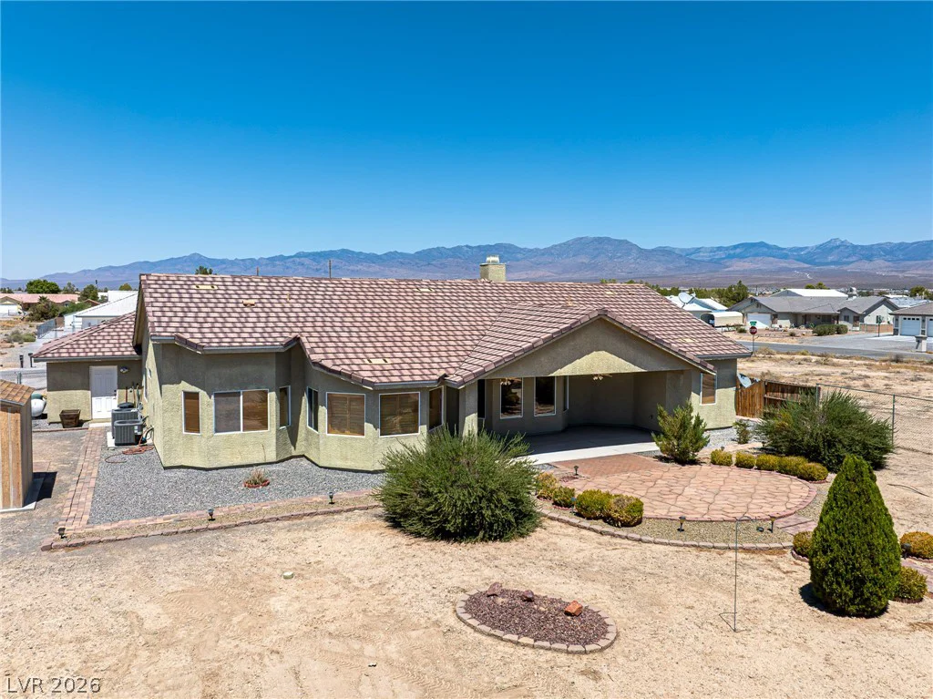 381 Kiowa, Pahrump, NV 89048