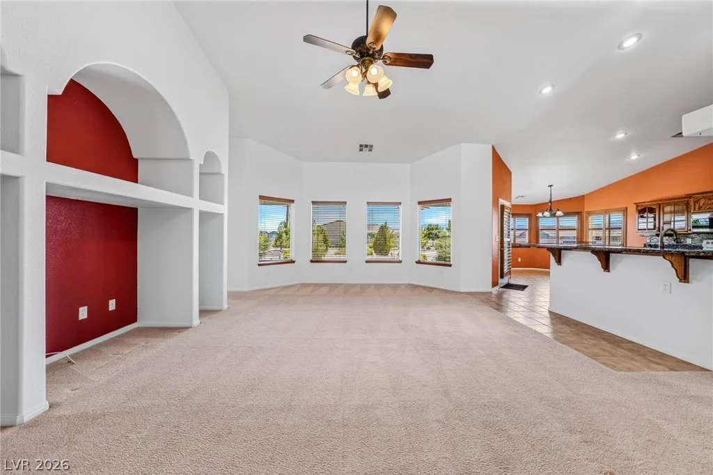 381 Kiowa, Pahrump, NV 89048