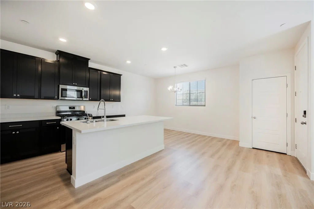 766 Star Estates, North Las Vegas, NV 89086