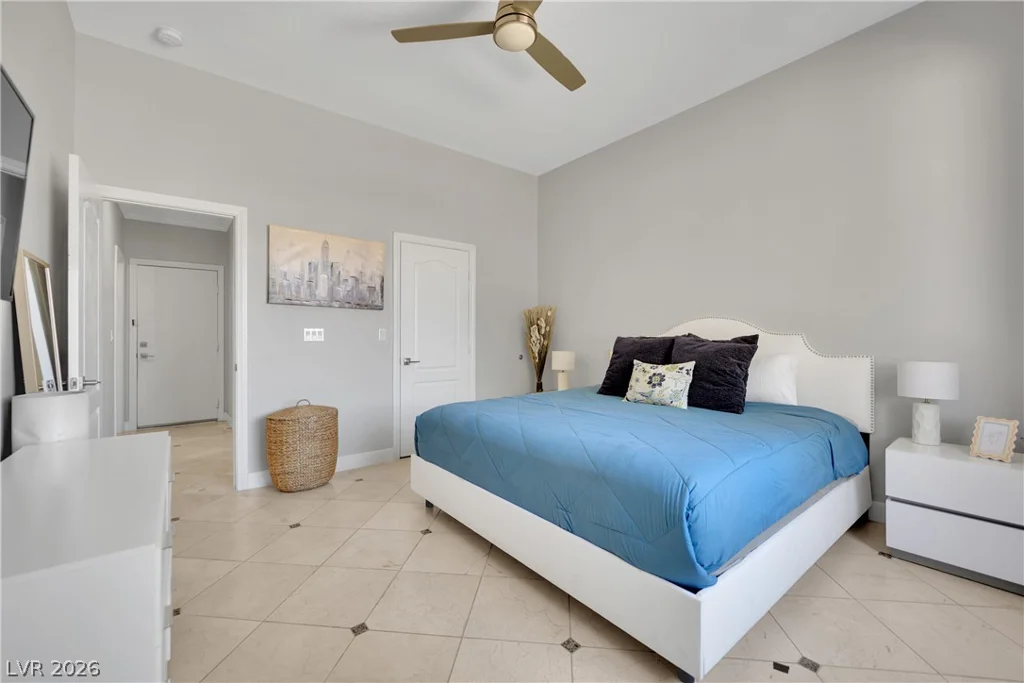 5440 Regal Peak, Las Vegas, NV 89118