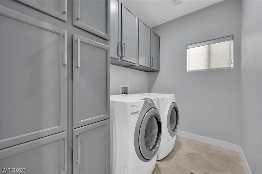 5440 Regal Peak, Las Vegas, NV 89118