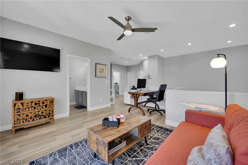 5440 Regal Peak, Las Vegas, NV 89118