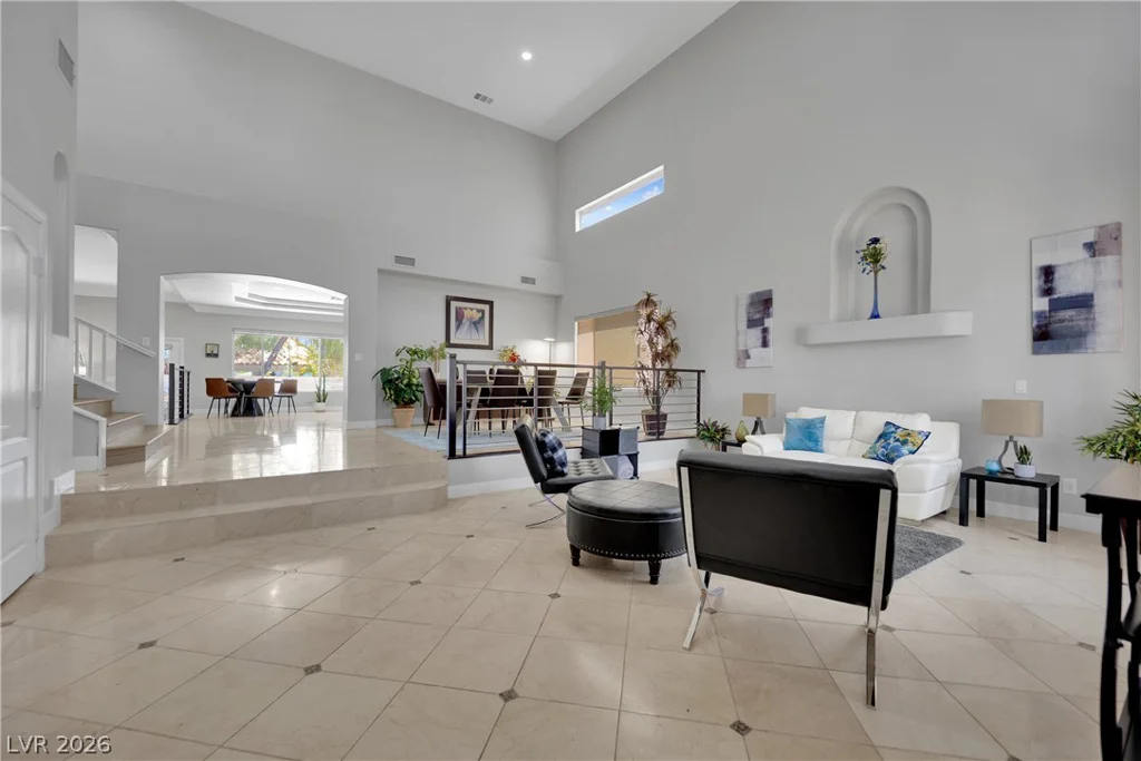 5440 Regal Peak, Las Vegas, NV 89118