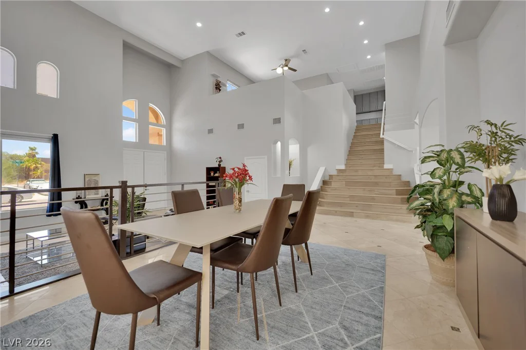 5440 Regal Peak, Las Vegas, NV 89118