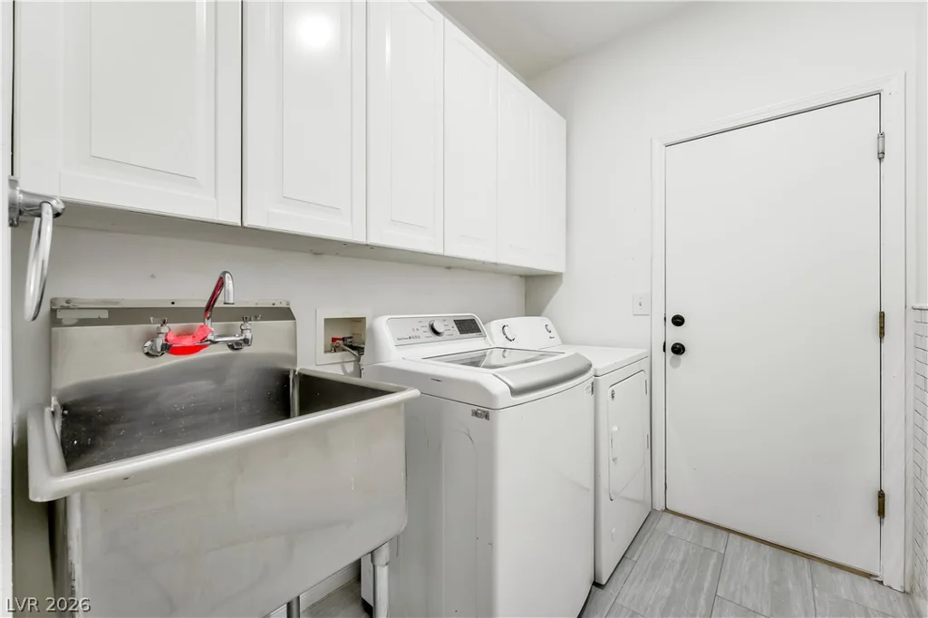 5954 Reflection Point, Las Vegas, NV 89110