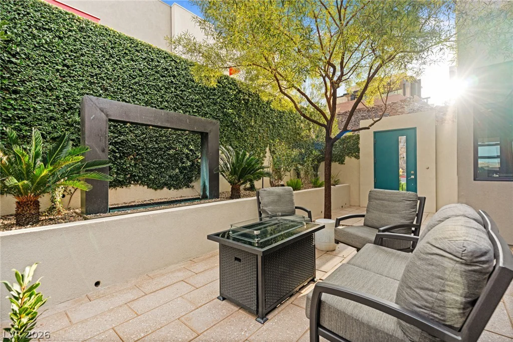 662 Falcon Summit, Henderson, NV 89012