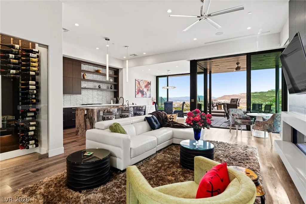 662 Falcon Summit, Henderson, NV 89012