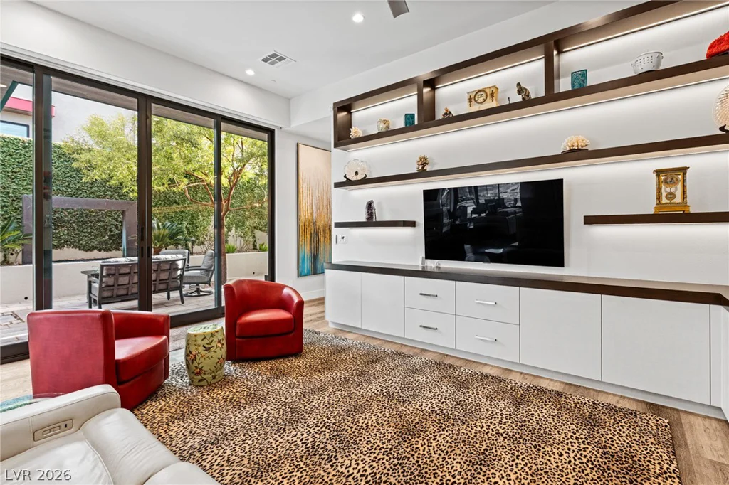 662 Falcon Summit, Henderson, NV 89012