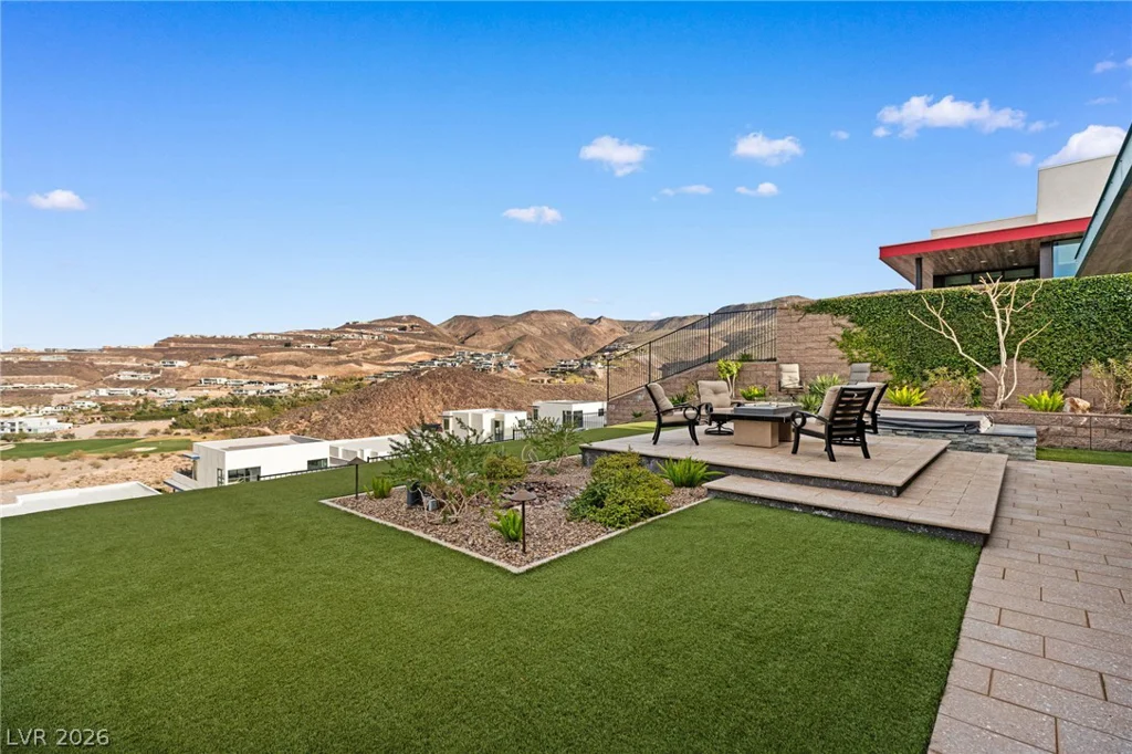 662 Falcon Summit, Henderson, NV 89012