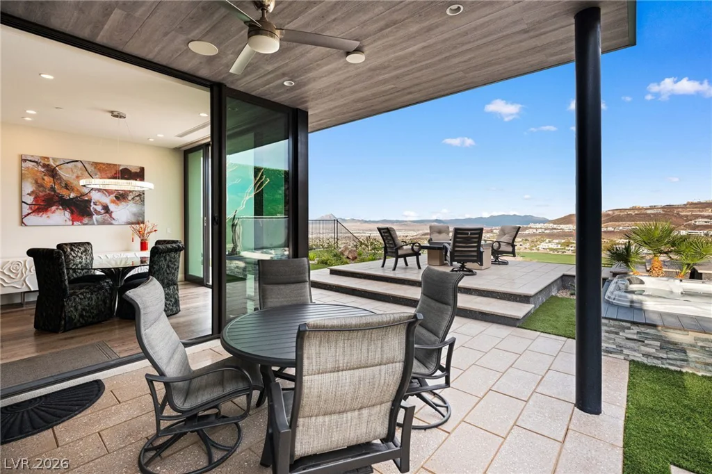 662 Falcon Summit, Henderson, NV 89012